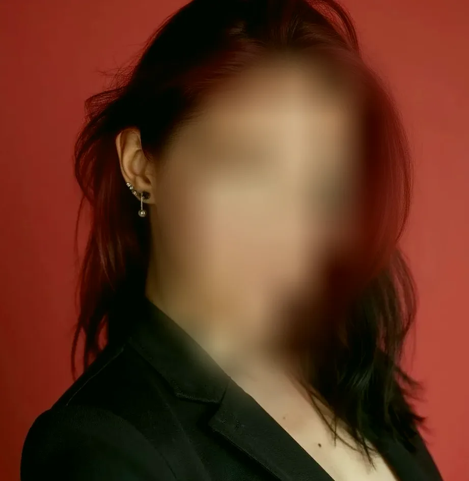 Danielle, 35
