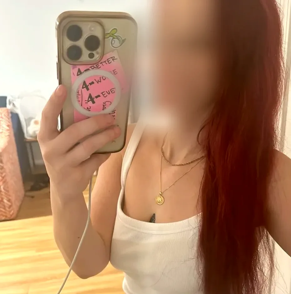 Jade, 28