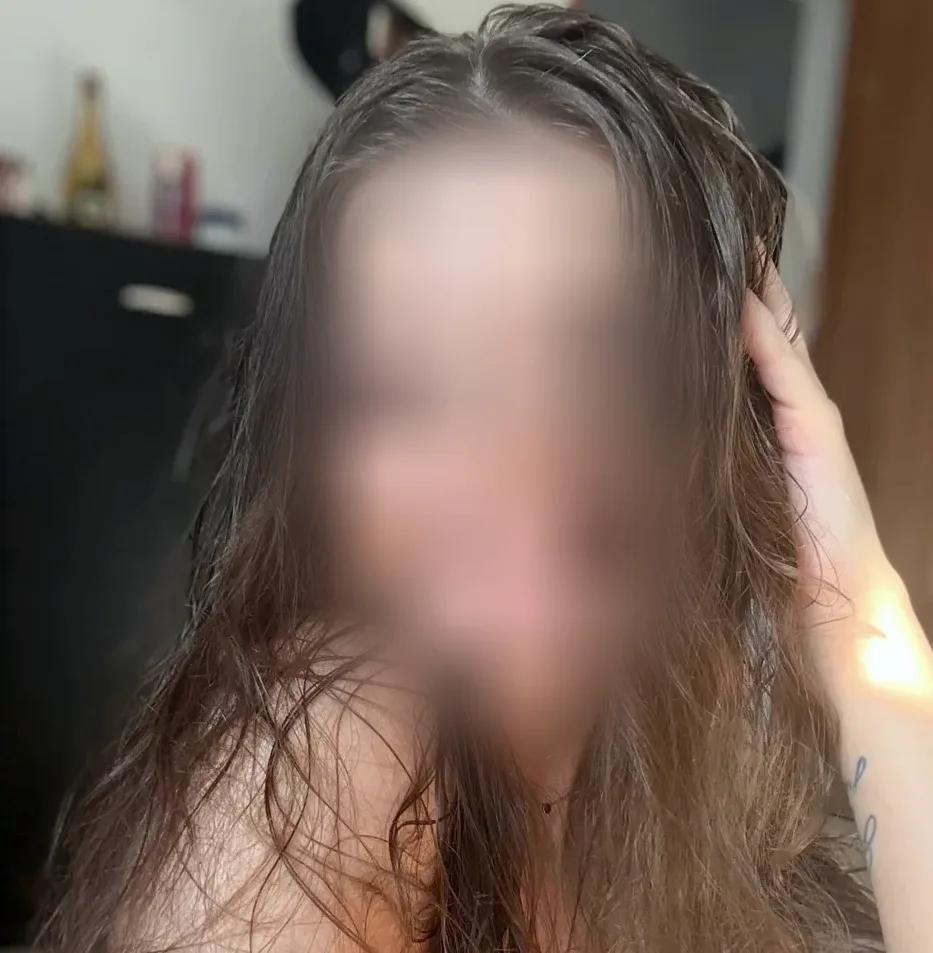 Lily, 19